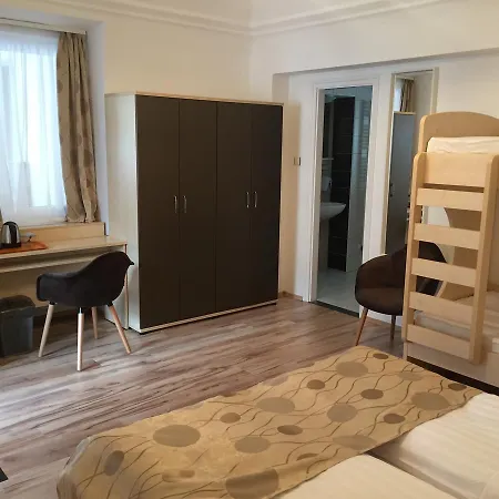 Affittacamere Pizza Tábor 3*